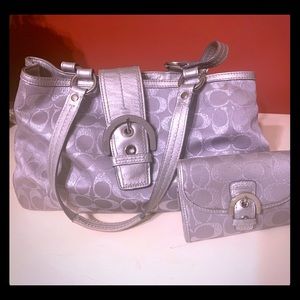 Coach purse and wallet